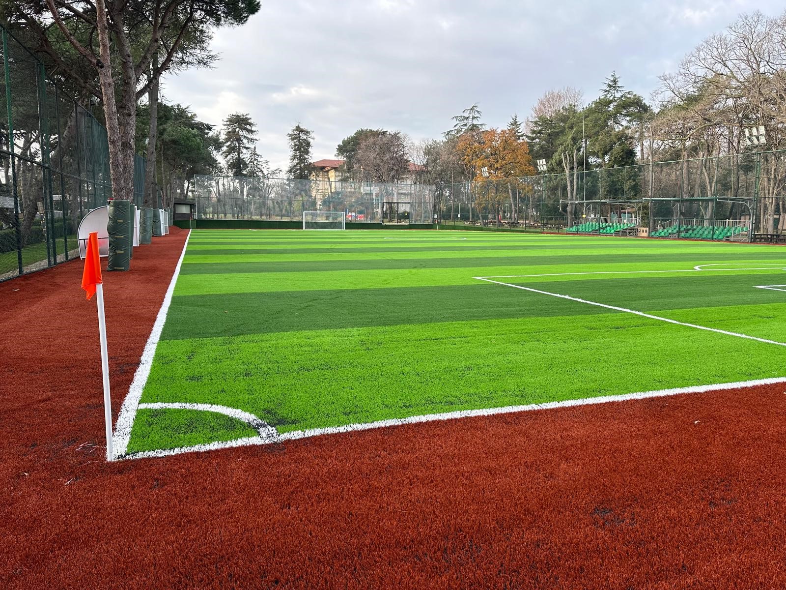 Açık Halı Saha Yapımı